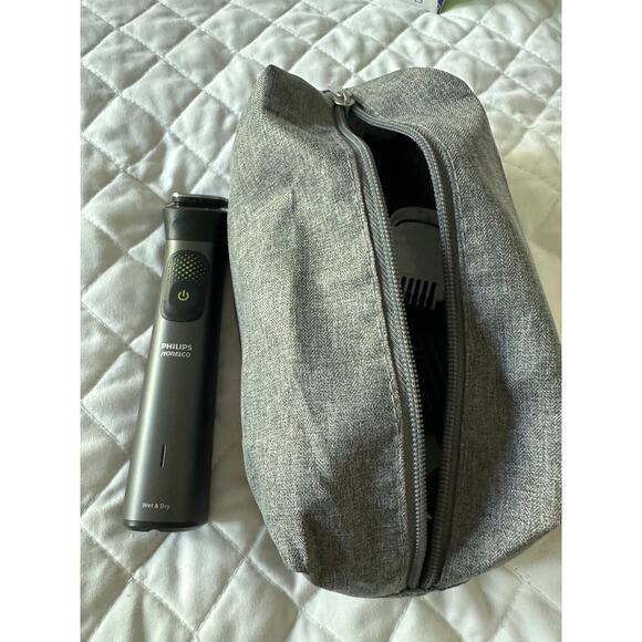 PHILIPS All-in-One Trimmer for Men With Multiple Attachments - Picture 1 of 3
